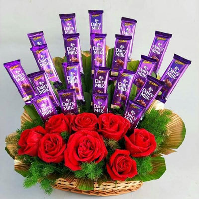 "Chocos with Roses bouquet - code RB04 - Click here to View more details about this Product